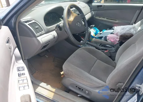 2002 Toyota Camry Le из США, поврежденный, VIN 4T1BE32K52U616181